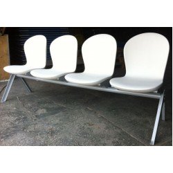 Секция стульев с монолитными пластиковыми сиденьями Н57-02