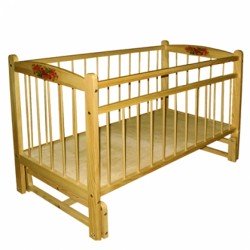 Кроватка для новорожденного деревянная ДС-9245