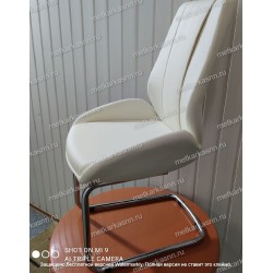 Кресло офисное Bond PLZ на полозьях